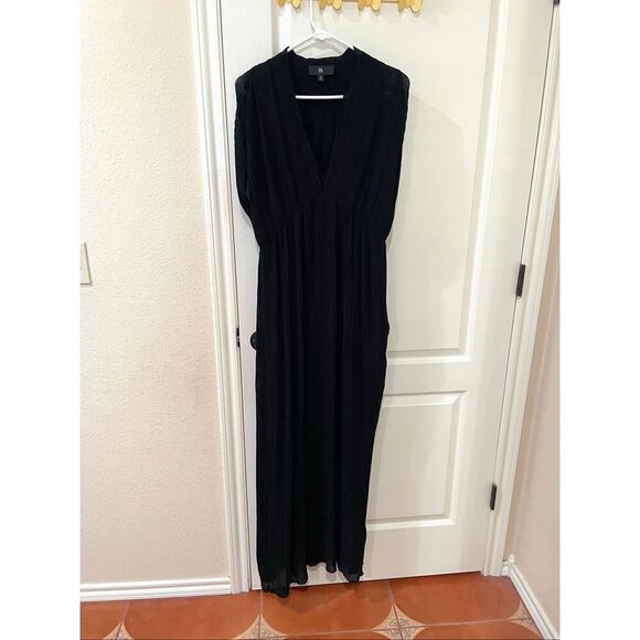 Banana Republic Ana Pleated Maxi Dress Size Medium - Picture 2 of 9
